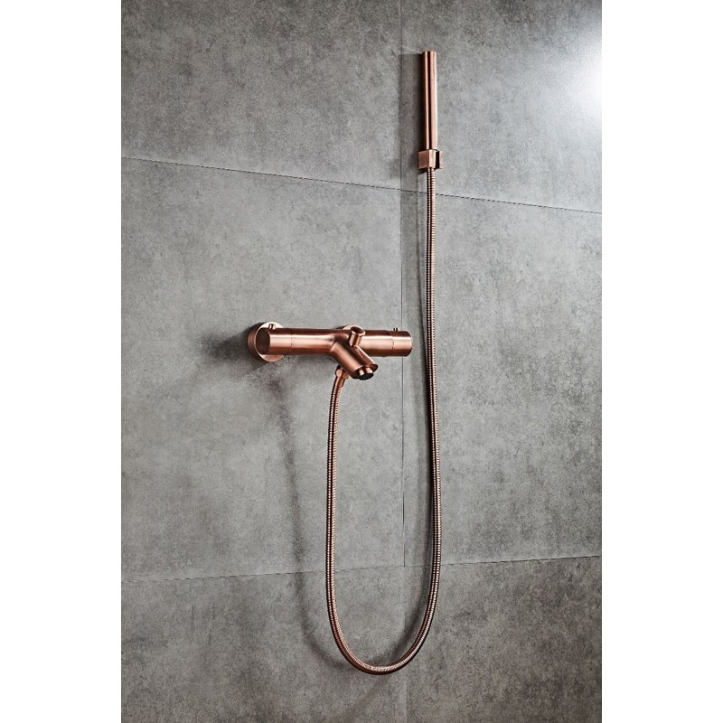 Mitigeur thermostatique avec kit douche en cuivre brossé